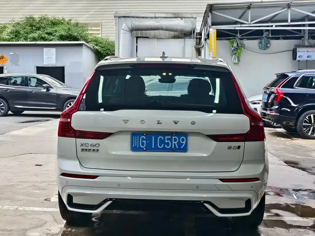 Volvo XC60 2024 из CN, фото 5