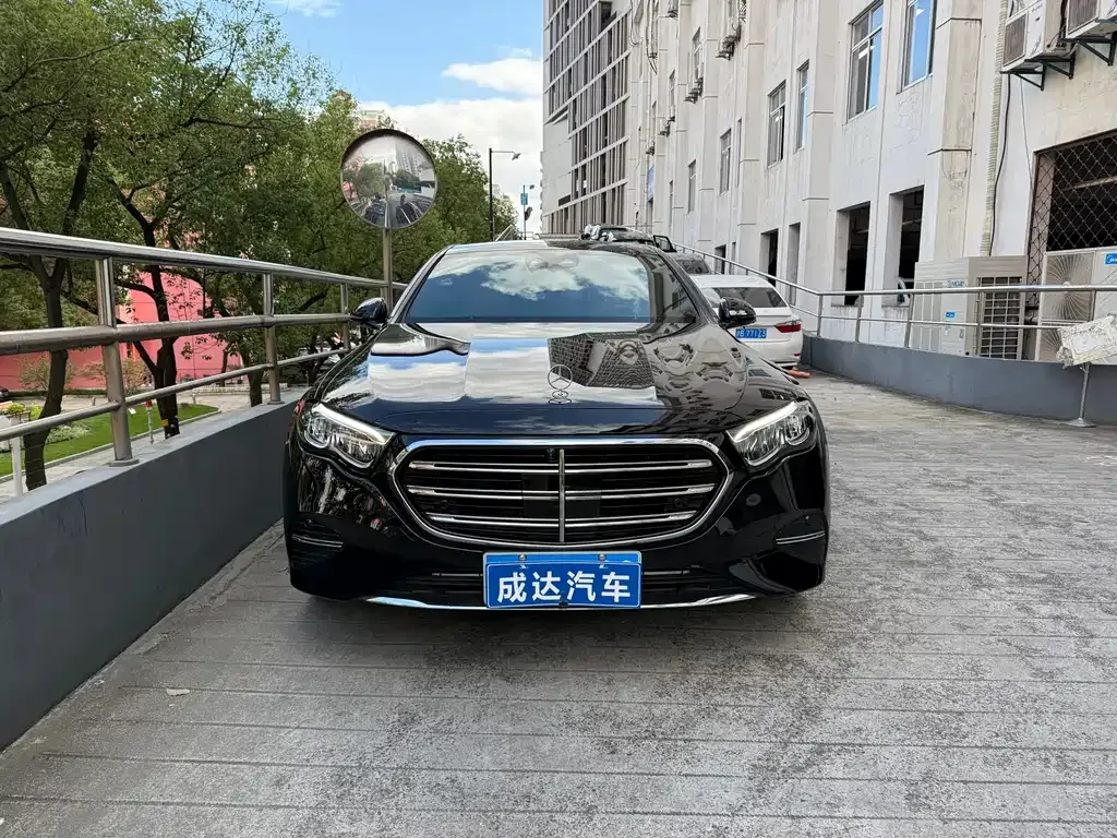 Mercedes-Benz E-Class 2024 из CN, фото 2