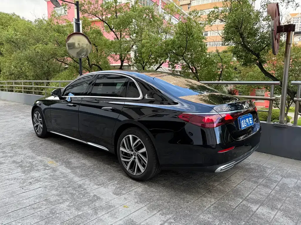 Mercedes-Benz E-Class 2024 из CN, фото 4