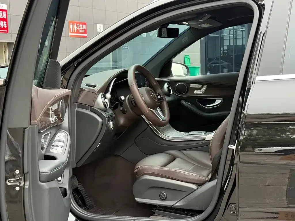Mercedes-Benz GLC 2021 из CN, фото 6