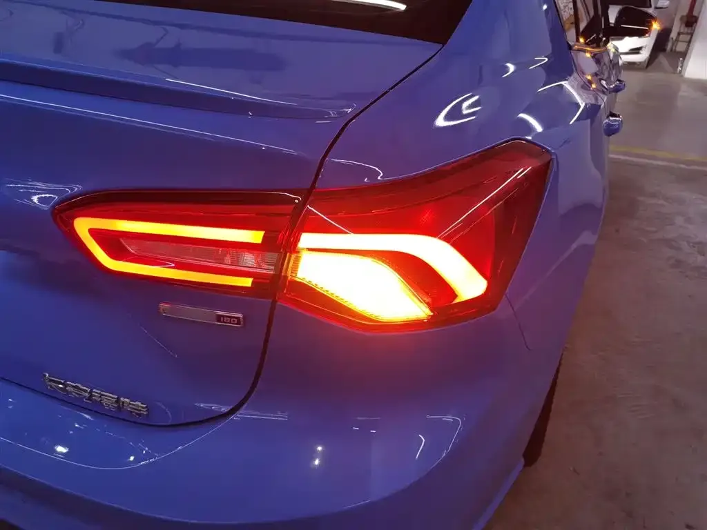 Ford Focus 2023 из CN, фото 8
