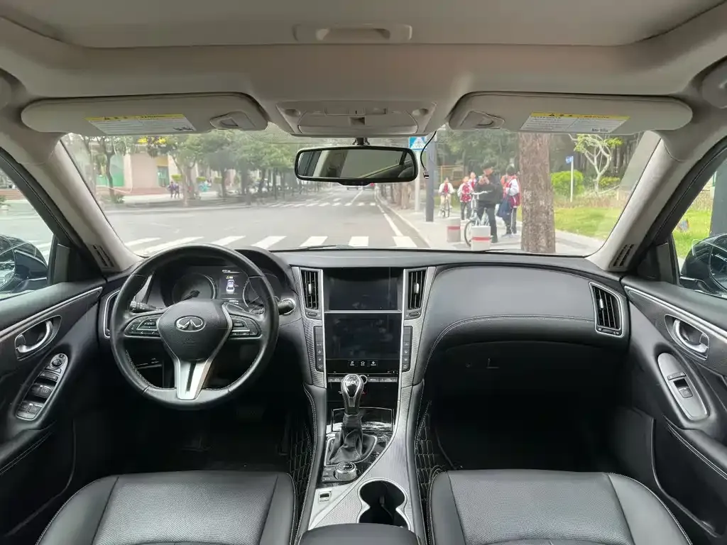Infiniti Q50L 2023 из CN, фото 2