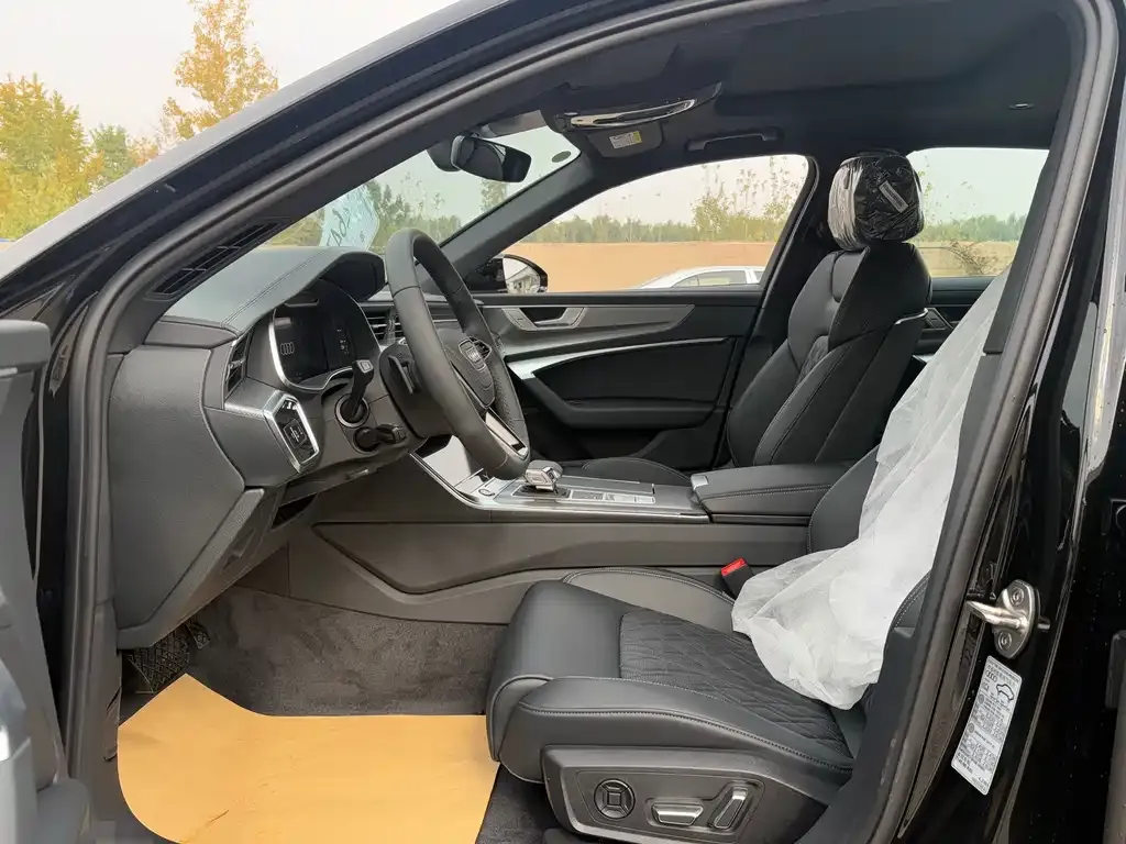 Audi A6L 2025 из CN, фото 4
