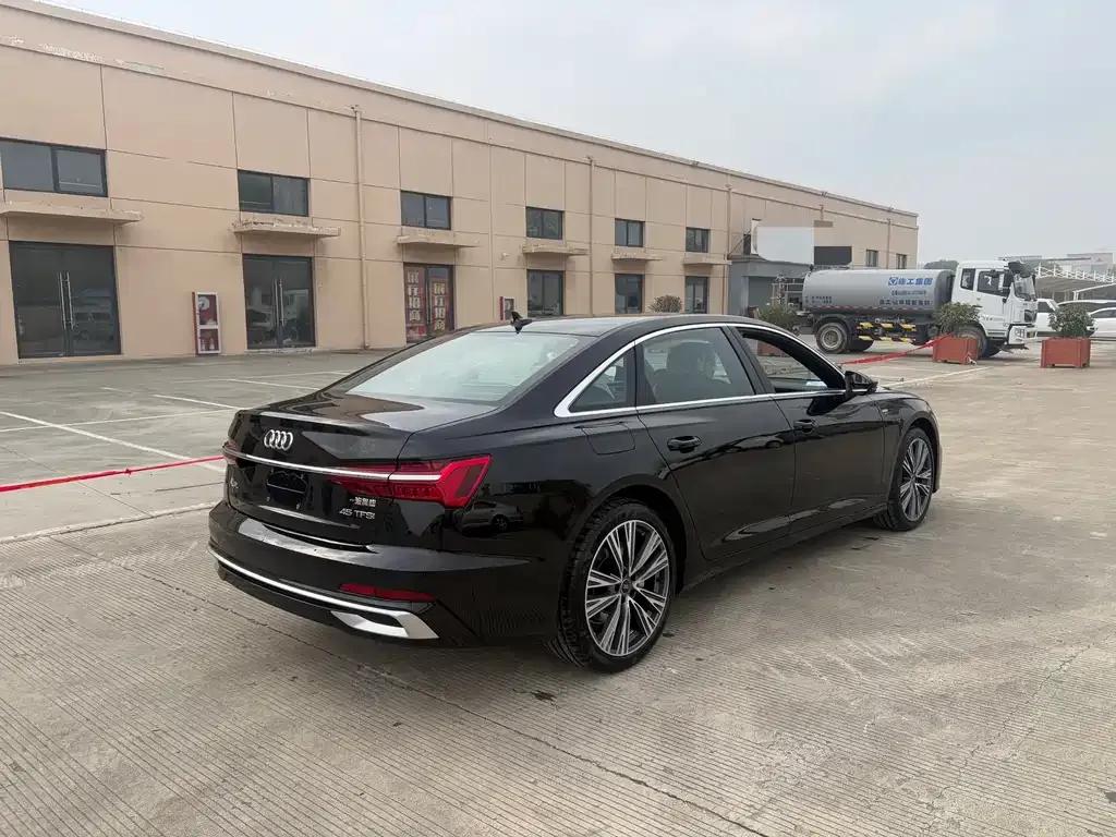 Audi A6L 2025 из CN, фото 7