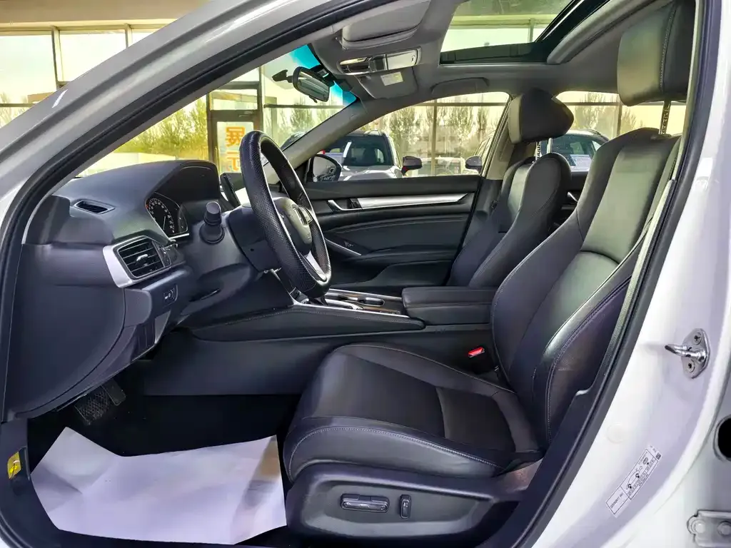 Honda Accord 2022 из CN, фото 9