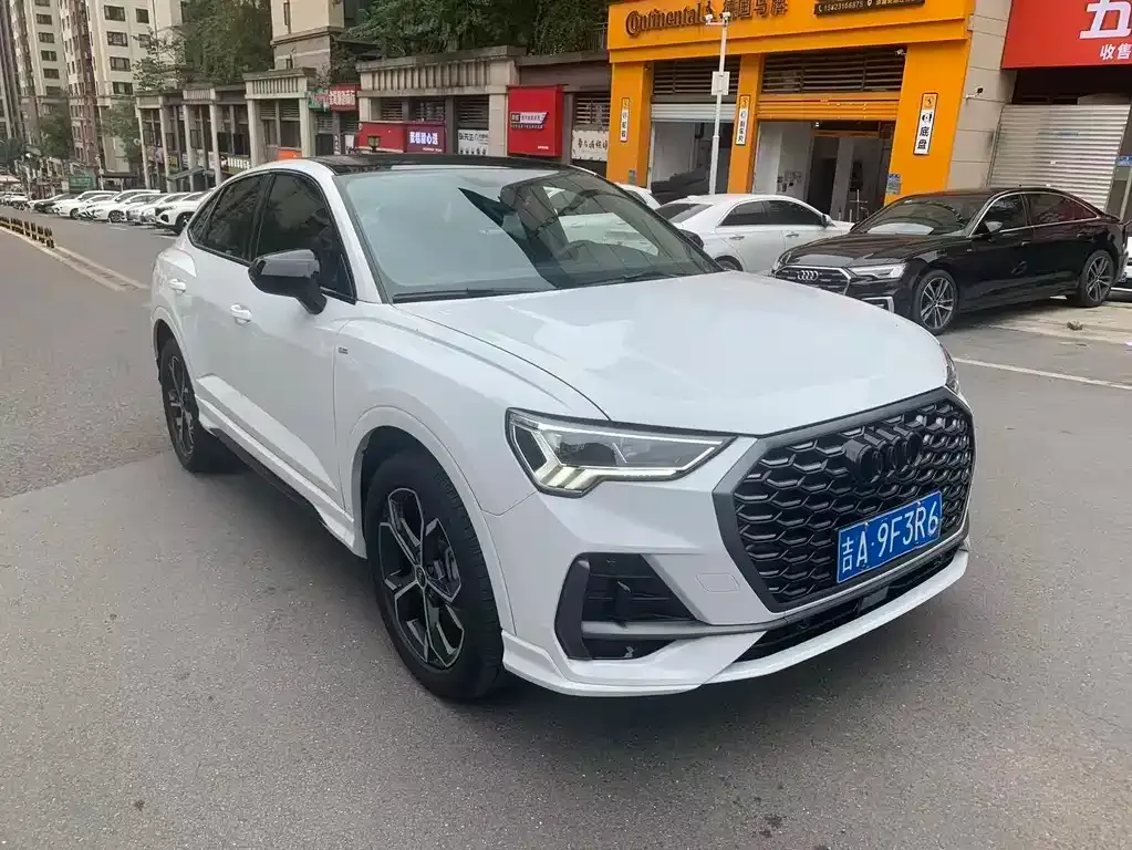 Audi Q3 Sportback 2023 из CN, фото 3