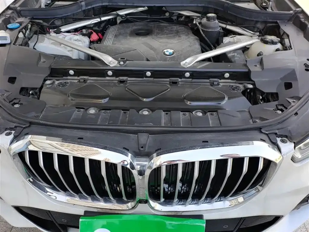 BMW X5 — фото 10