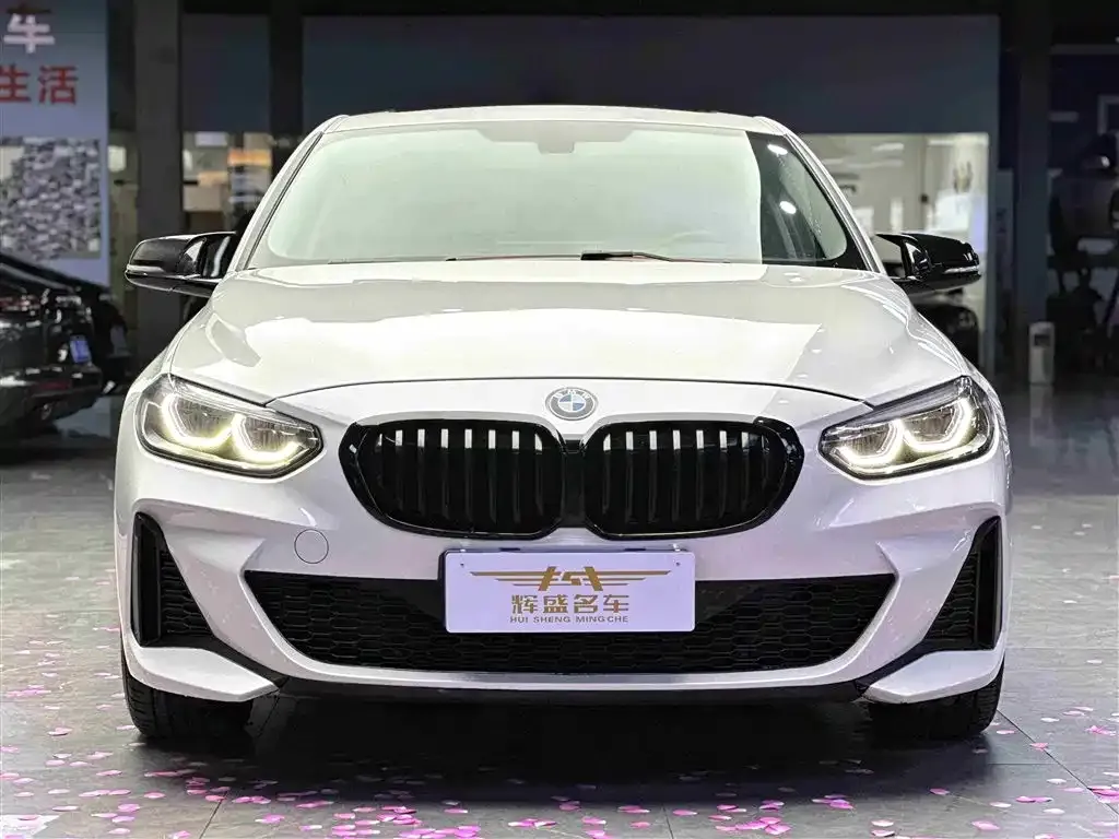 BMW 1 Series 2022 из CN, фото 2