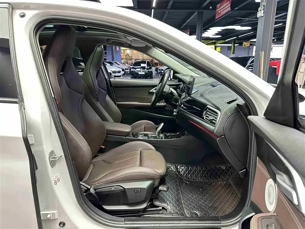 BMW 1 Series 2022 из CN, фото 8