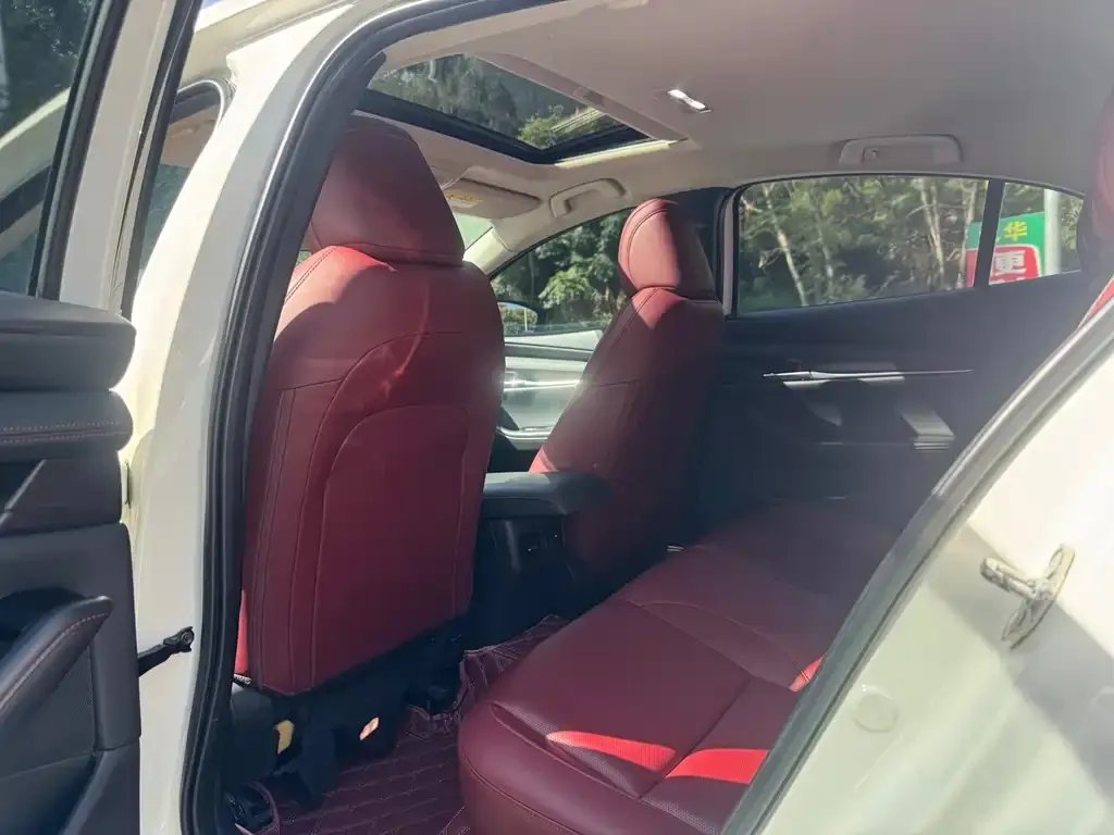 Mazda 3 Axela 2023 из CN, фото 5