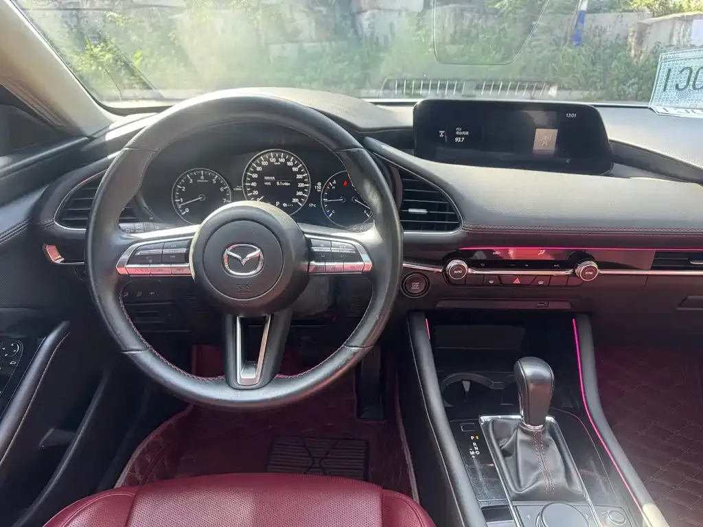 Mazda 3 Axela 2023 из CN, фото 6