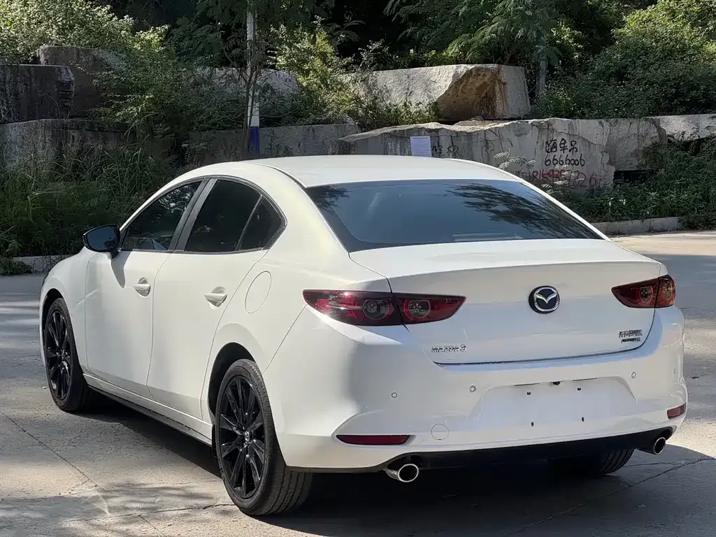 Mazda 3 Axela 2023 из CN, фото 7