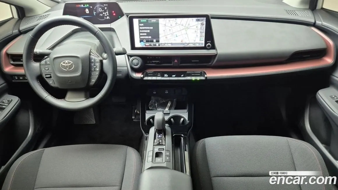 Toyota Prius 2024 из KR, фото 9
