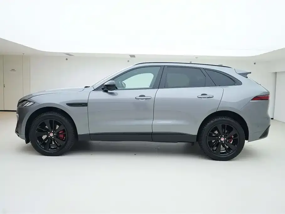 Jaguar F-PACE — фото 3
