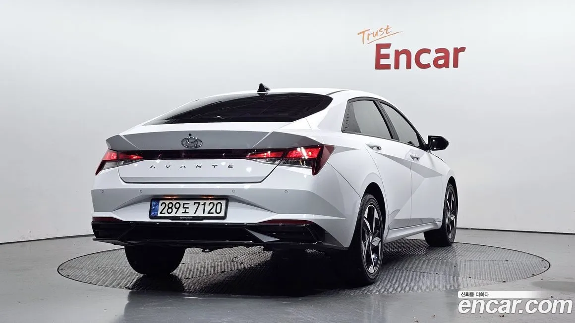 Hyundai AVANTE 2023 из KR, фото 2