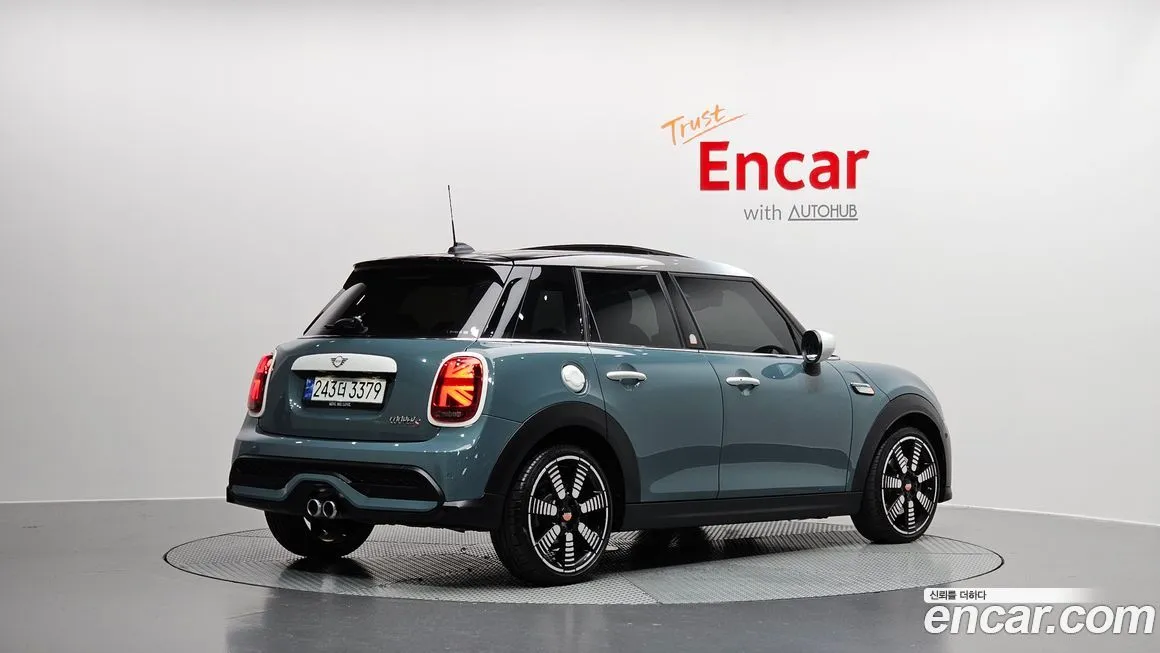 Mini Cooper 2023 из KR, фото 2