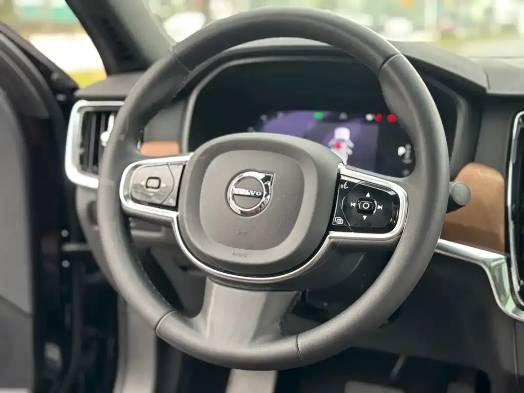 Volvo S90 — фото 10