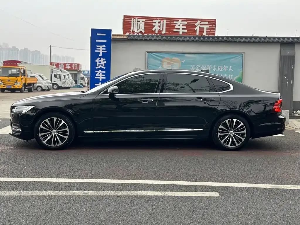 Volvo S90 — фото 3