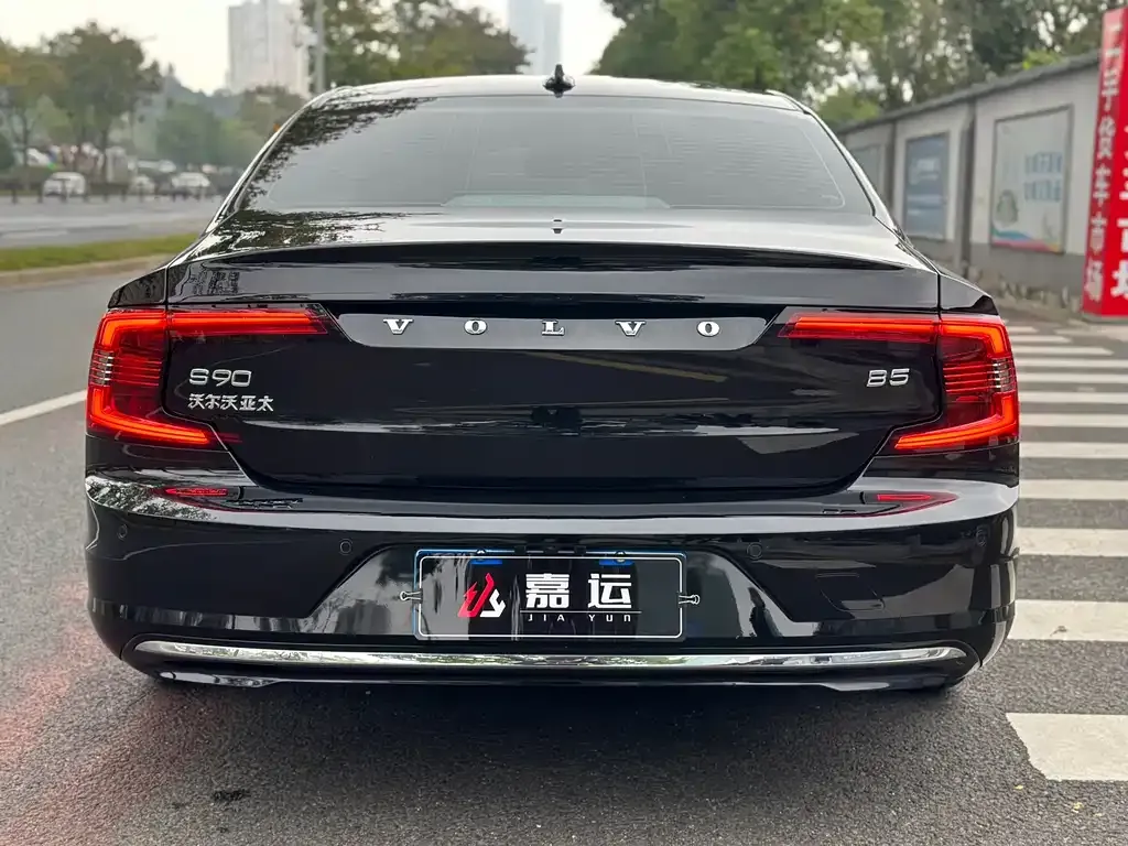 Volvo S90 — фото 4