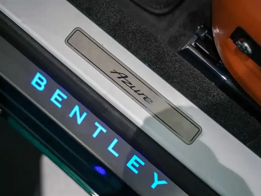 Bentley Flying Spur 2023 из CN, фото 10
