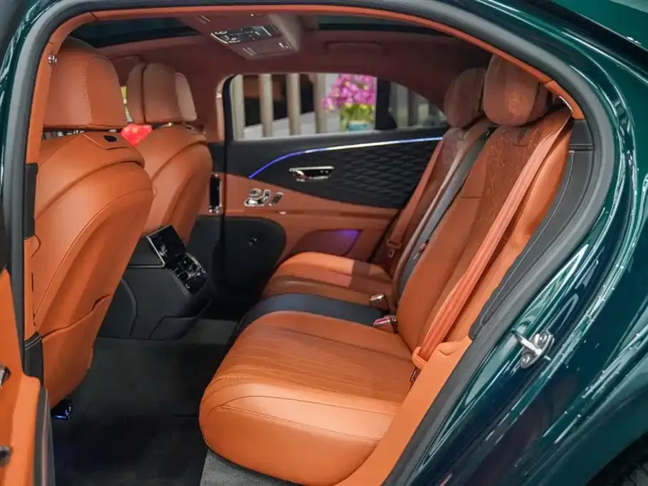 Bentley Flying Spur 2023 из CN, фото 3