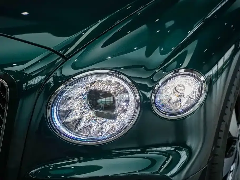 Bentley Flying Spur 2023 из CN, фото 5