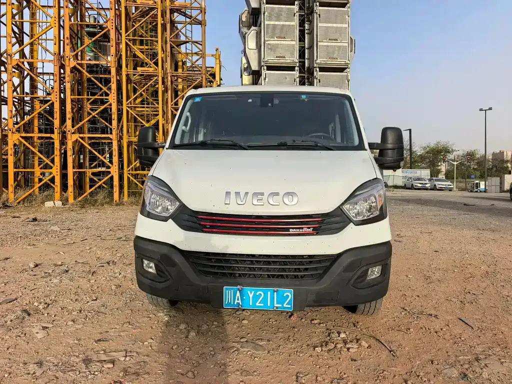 IVECO Ousheng 2021 из CN, фото 2