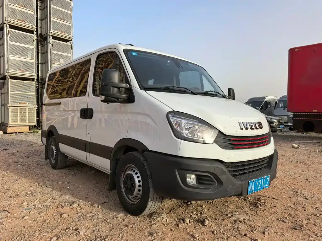 IVECO Ousheng 2021 из CN, фото 3