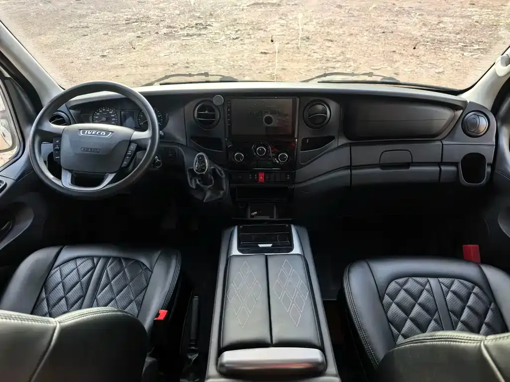 IVECO Ousheng 2021 из CN, фото 8