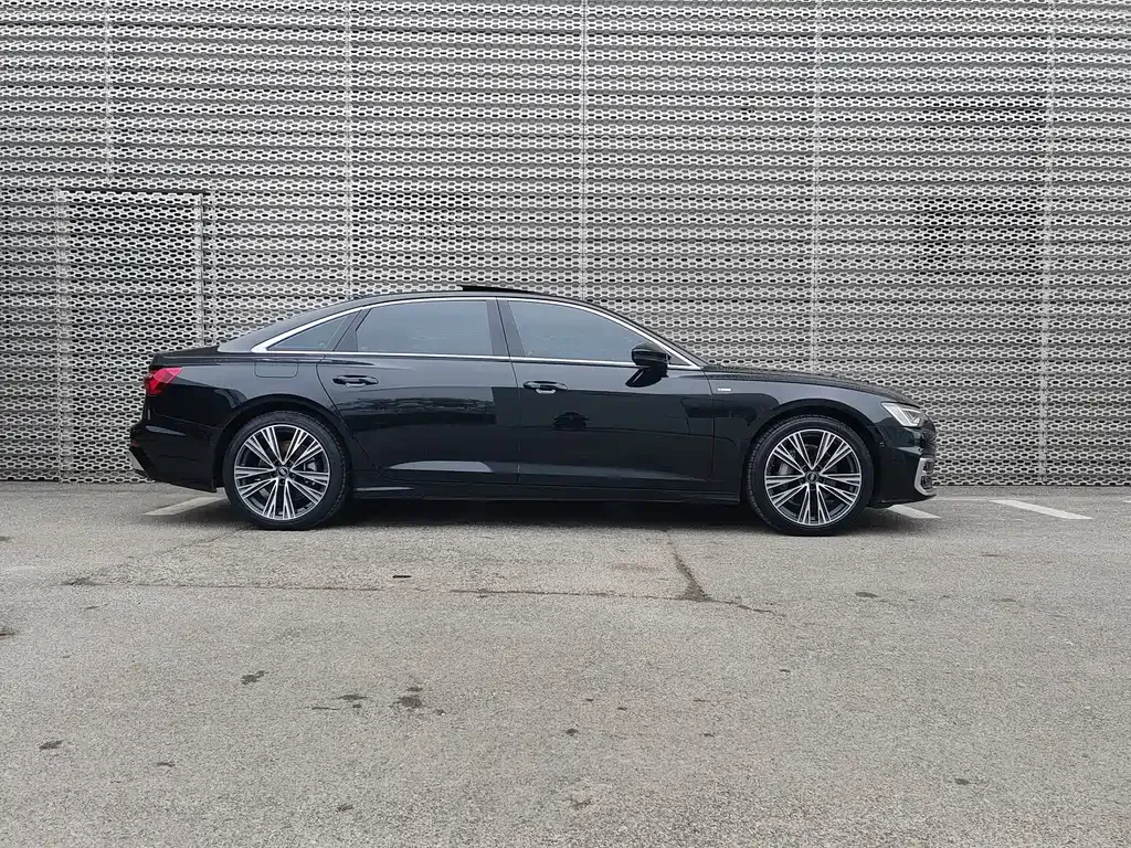 Audi A6L 2024 из CN, фото 3