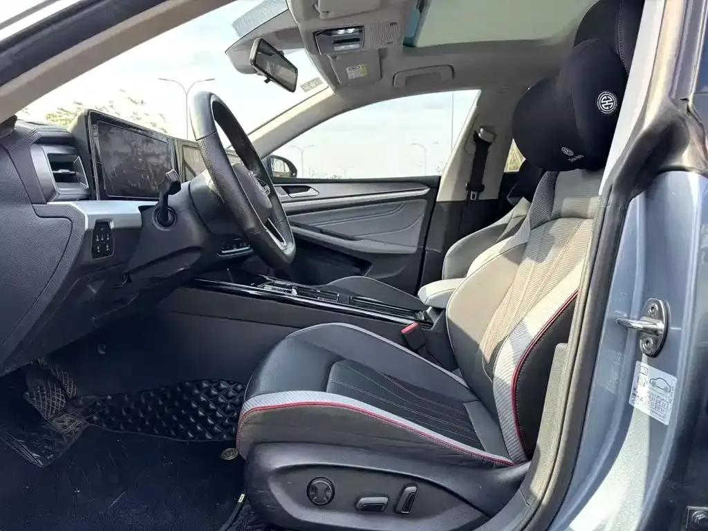 Volkswagen Lamando 2023 из CN, фото 3