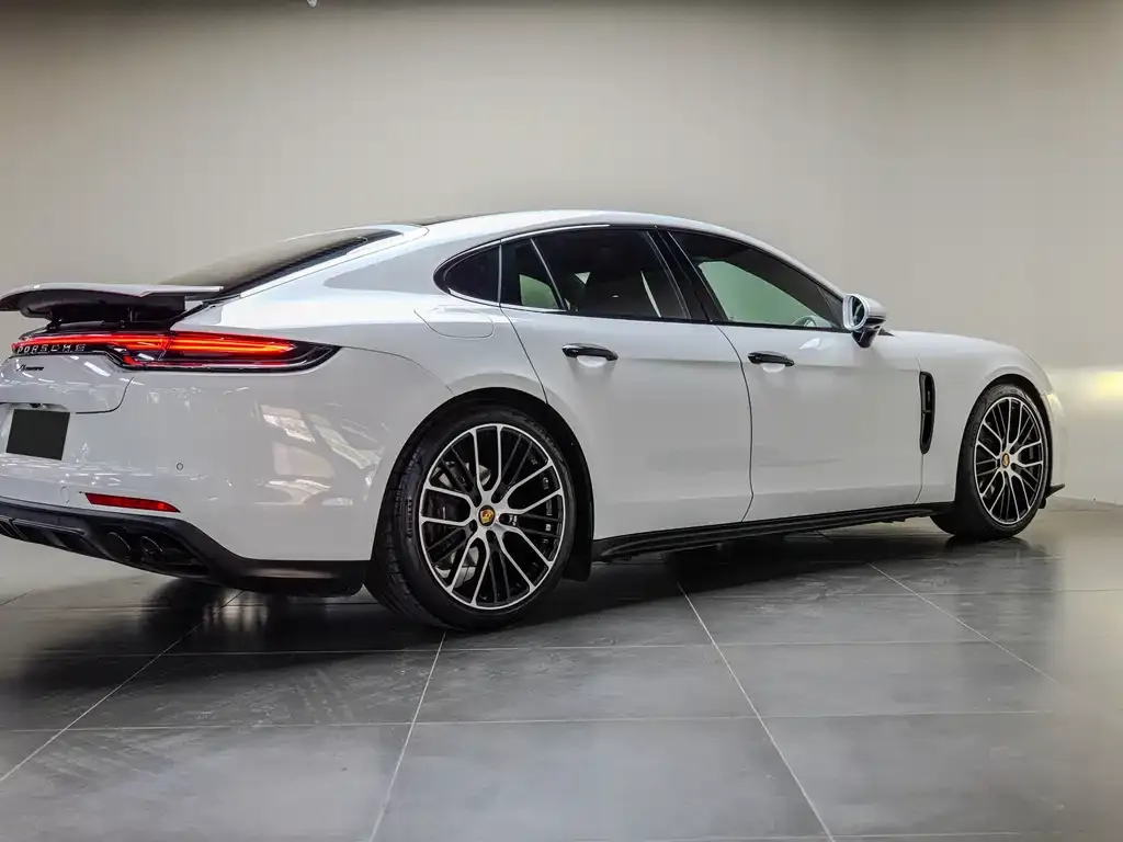 Porsche Panamera — фото 2