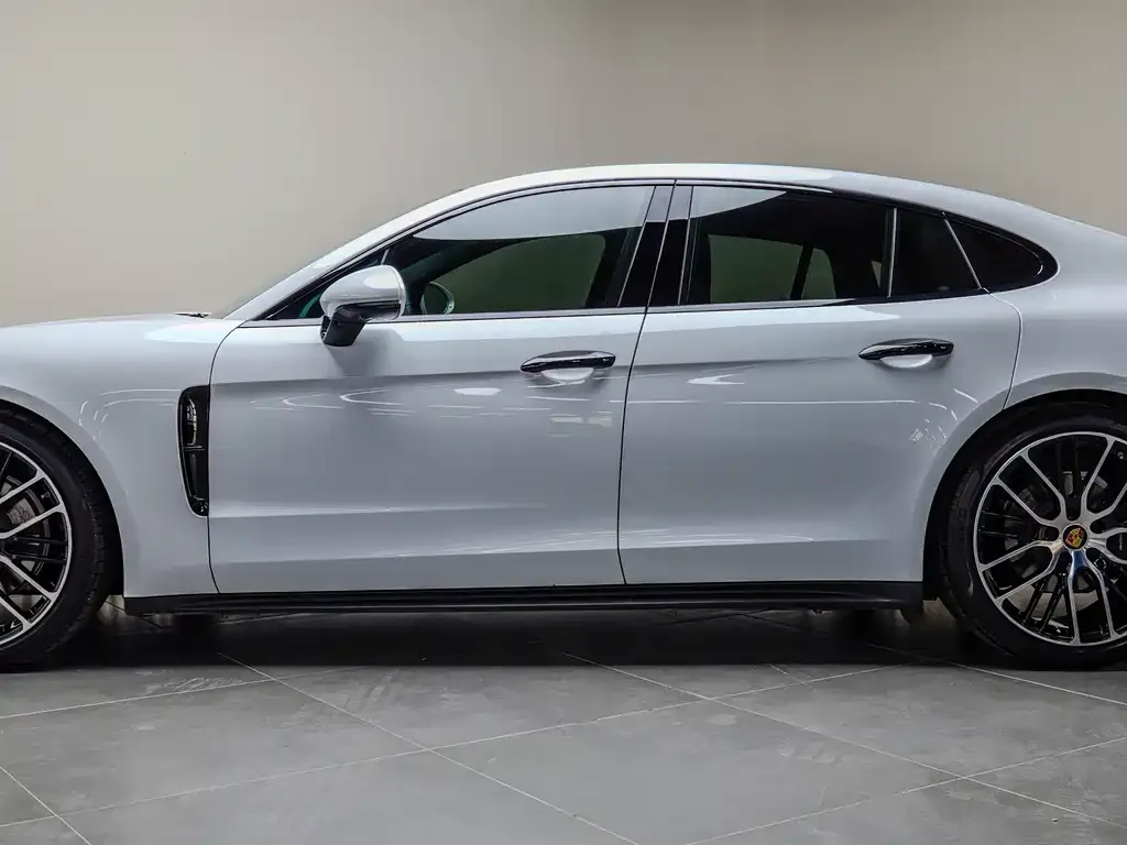 Porsche Panamera — фото 4