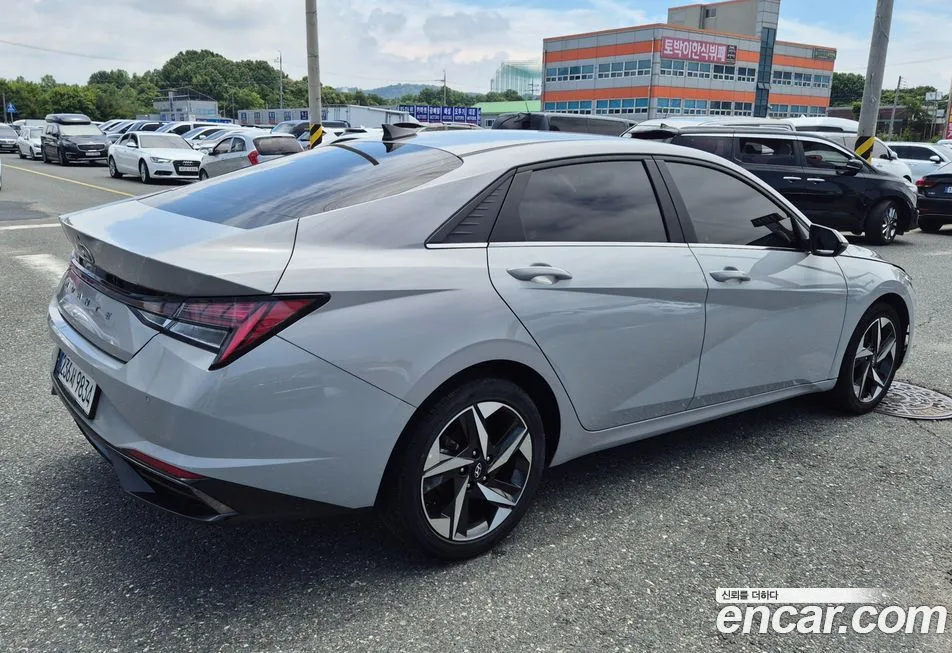 Hyundai AVANTE — фото 5