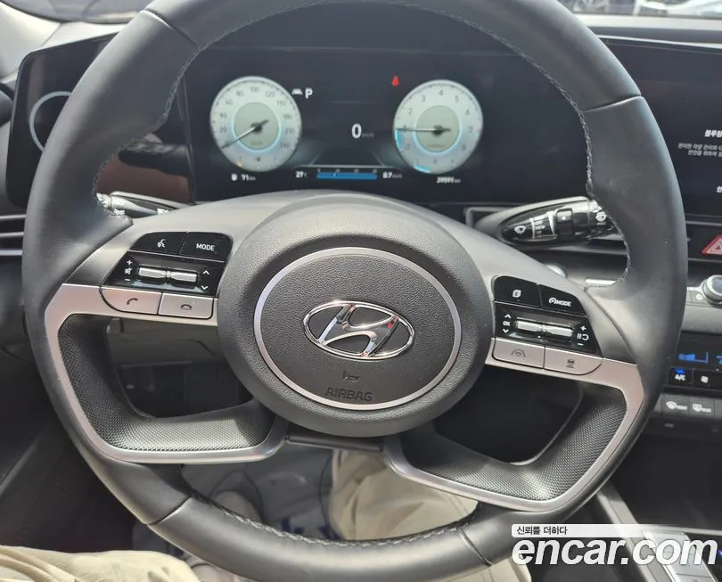 Hyundai AVANTE — фото 9