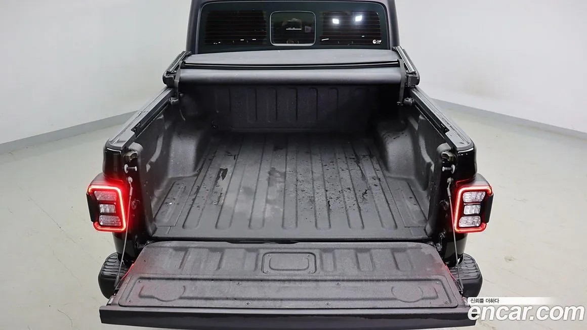 Jeep Gladiator 2022 из KR, фото 10