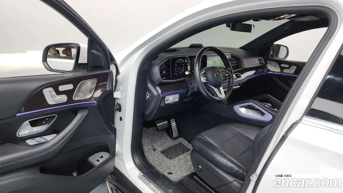 Mercedes-Benz GLE-Class — фото 10