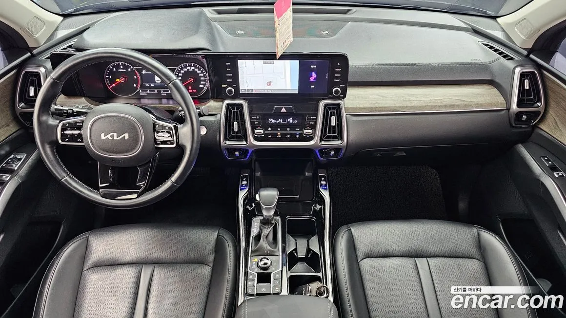 Kia Sorento — фото 7