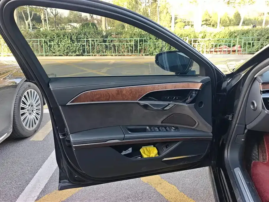 Audi A8 2023 из CN, фото 7