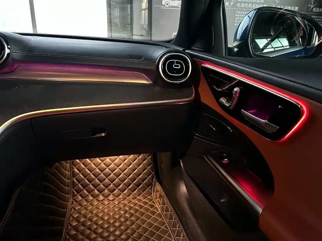 Mercedes-Benz C-Class 2024 из CN, фото 8