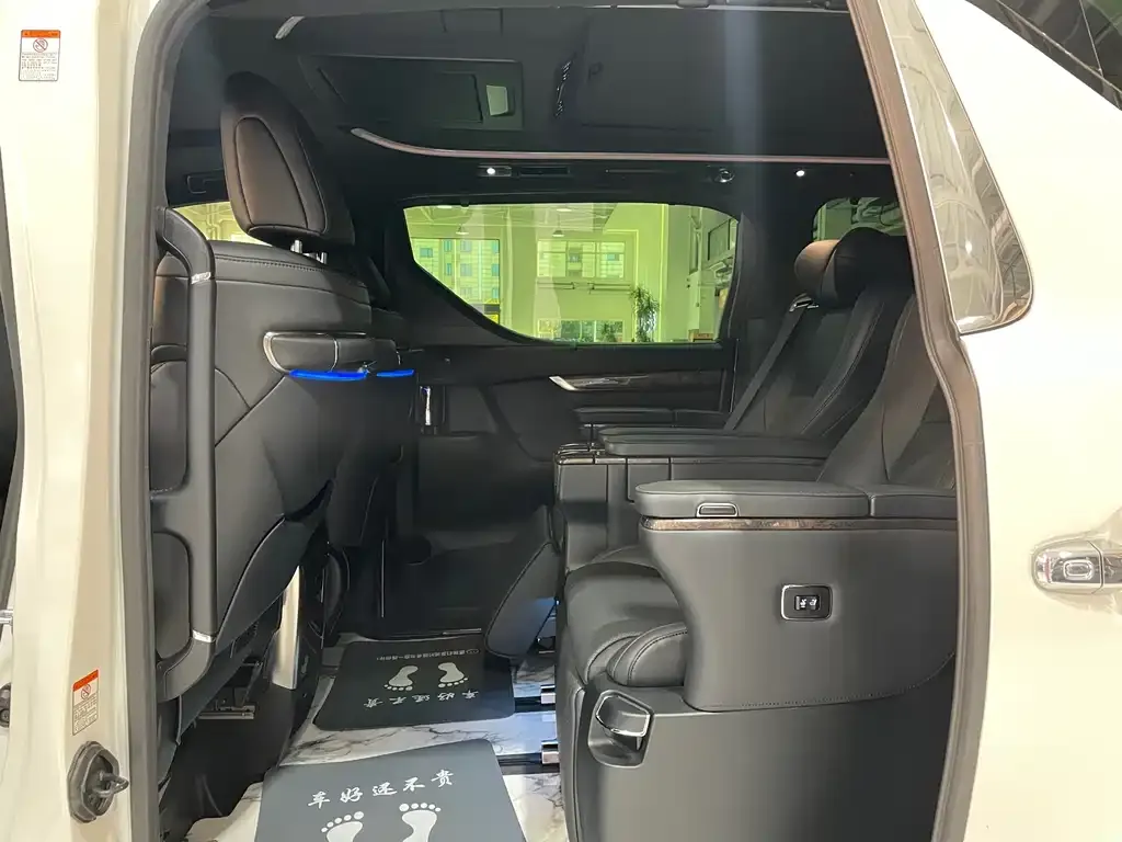 Toyota Vellfire 2021 из CN, фото 8