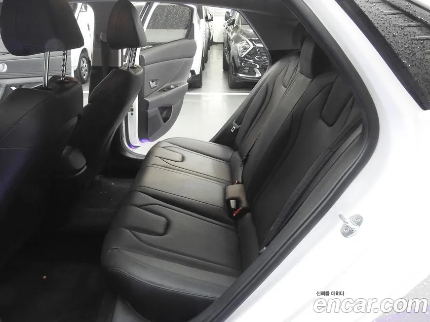 Hyundai AVANTE 2021 из KR, фото 9