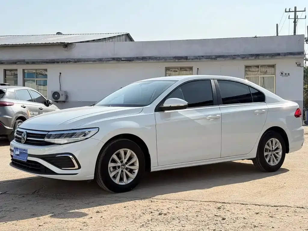 Volkswagen Bora 2023 из CN, фото 2