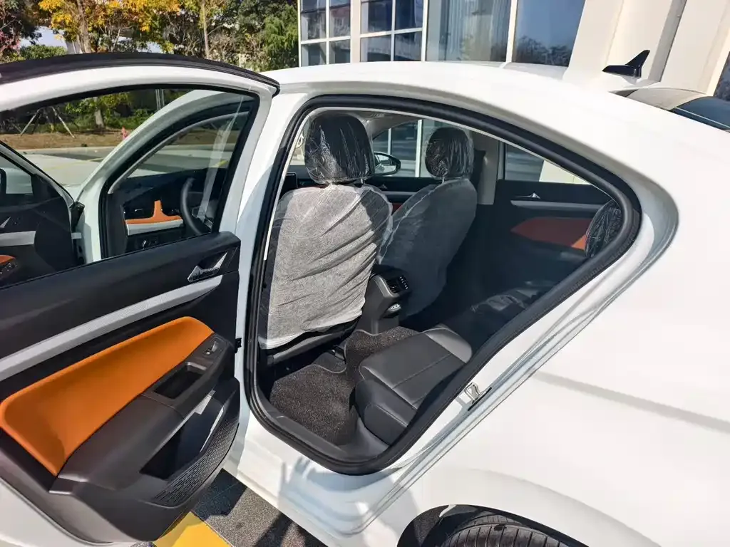 Volkswagen Bora 2025 из CN, фото 4