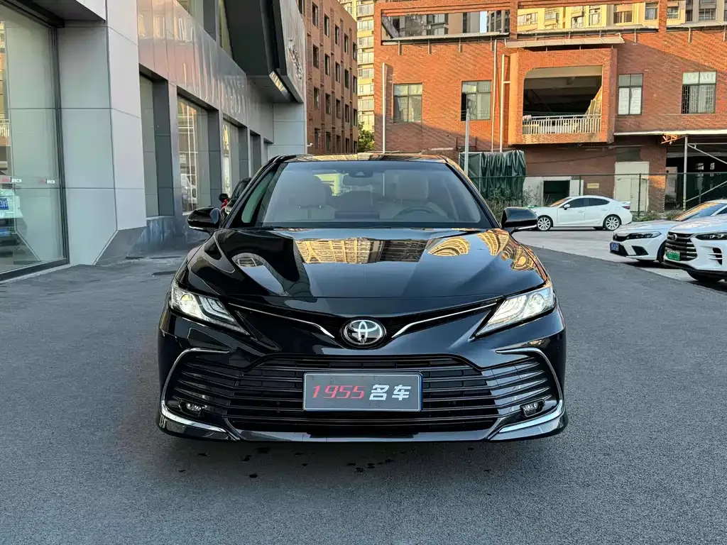 Toyota Camry 2022 из CN, фото 2