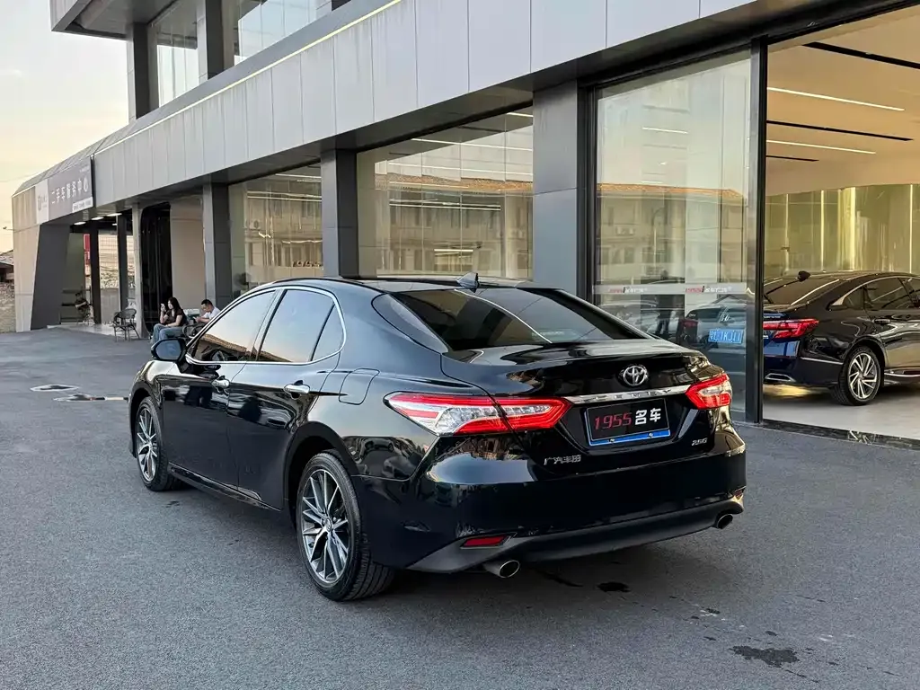 Toyota Camry 2022 из CN, фото 7