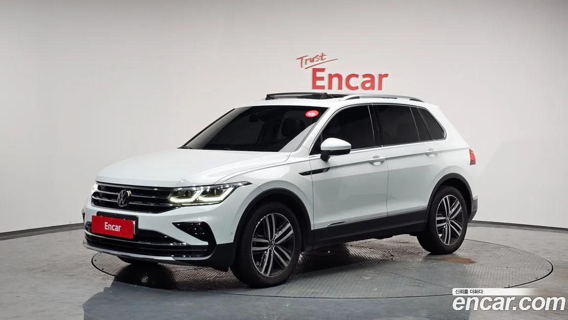 Volkswagen Tiguan — фото 1