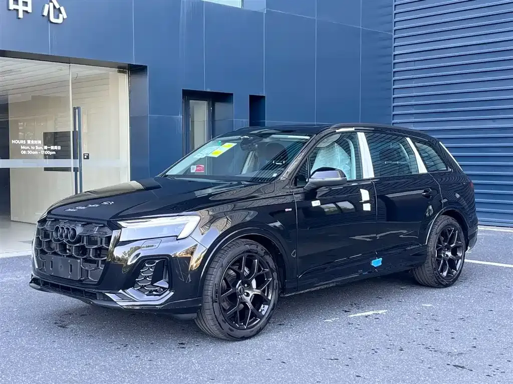 Audi Q7 2025 из CN, фото 1