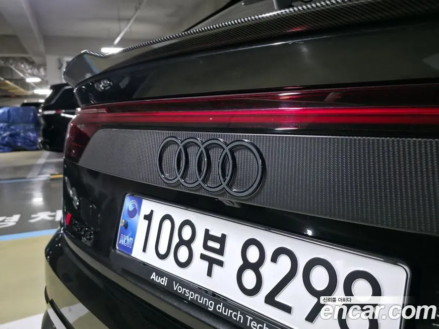 Audi RSQ8 2025 из KR, фото 6