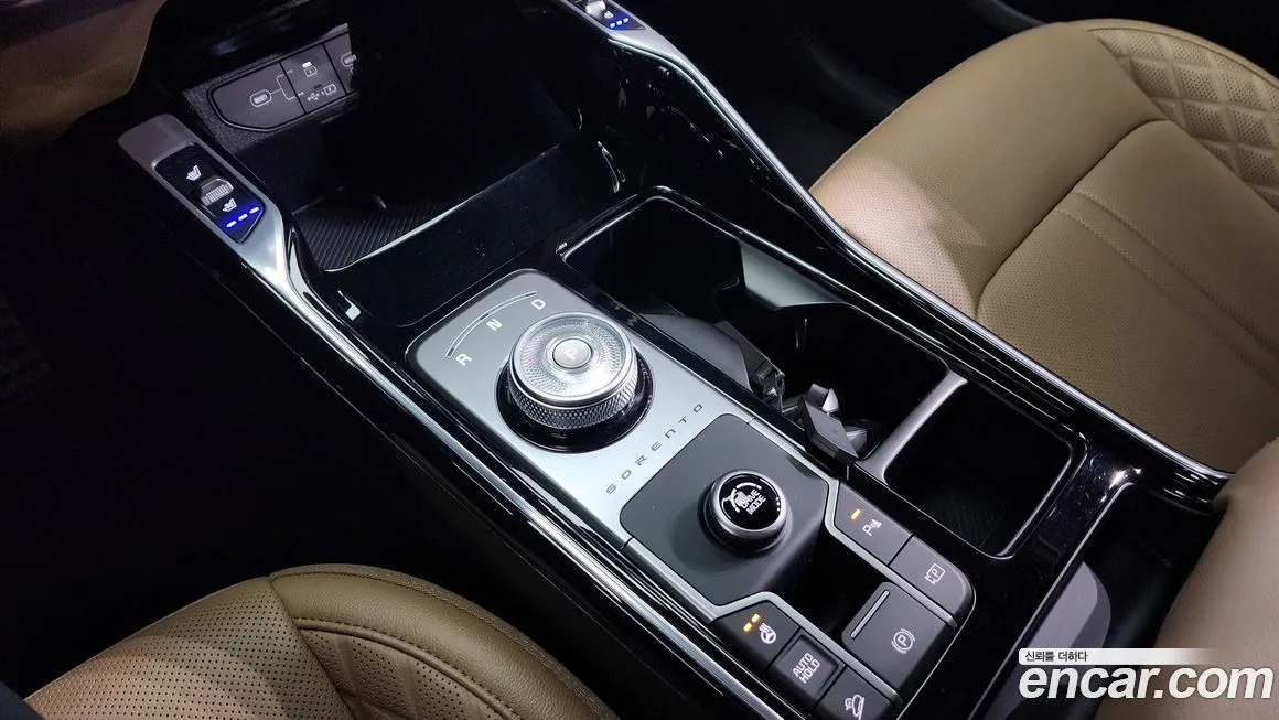 Kia Sorento — фото 9
